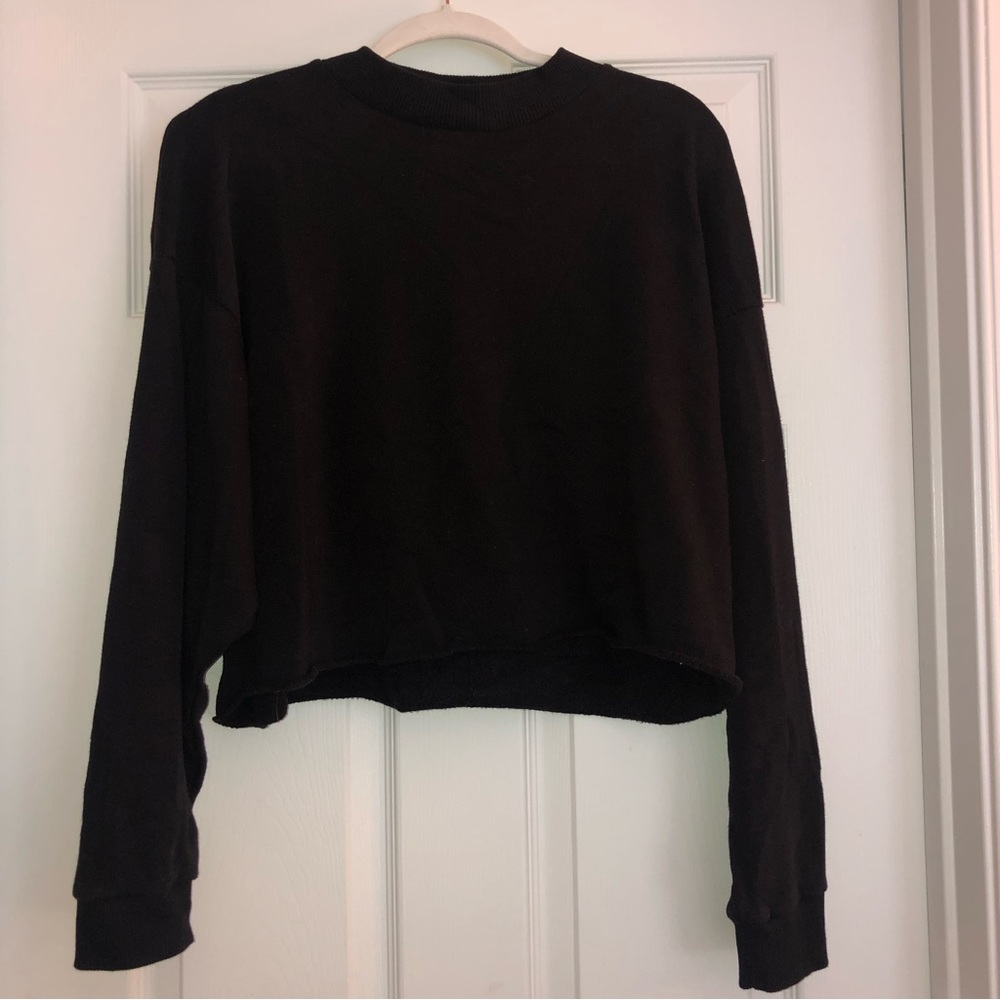 Black cropped crew neck sweater